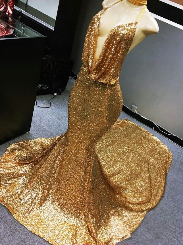 2023 Mermaid Gold Sequence Halter Deep V Neckline Long Backless Prom Dress